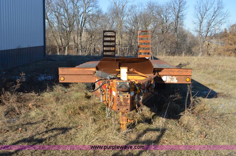 image for item I6867 2005 Butler TR2210 equipment trailer