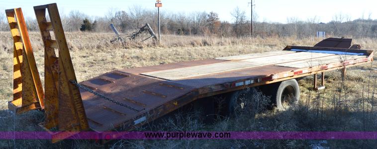 image for item I6867 2005 Butler TR2210 equipment trailer