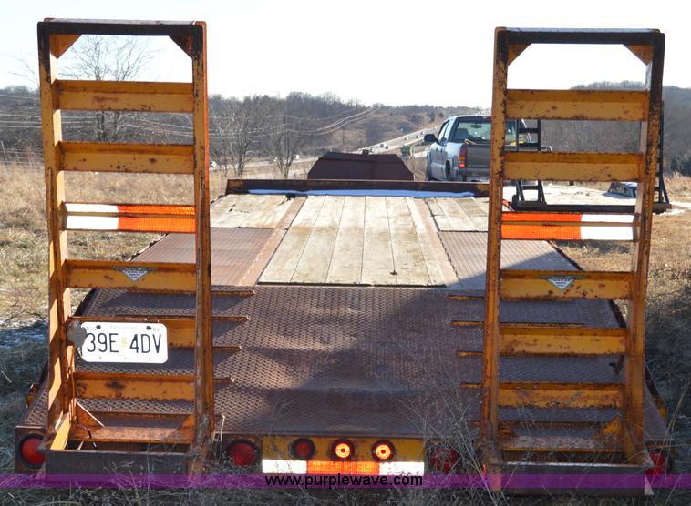 image for item I6867 2005 Butler TR2210 equipment trailer