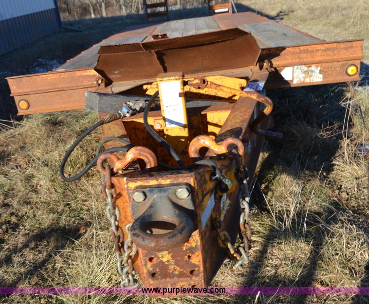 image for item I6867 2005 Butler TR2210 equipment trailer