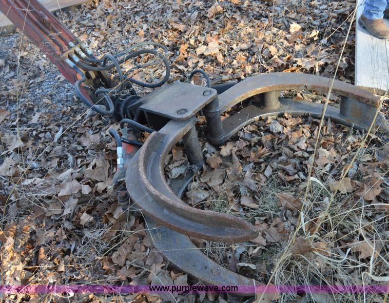 image for item I6869 Prentice 110 truck mounted log grapple