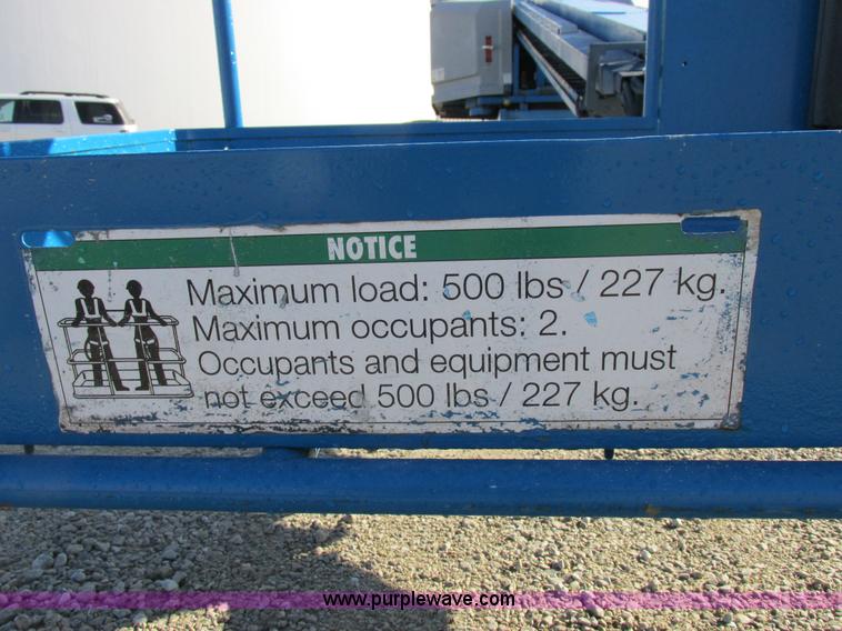 image for item I8818 1995 Genie S-60 boom lift