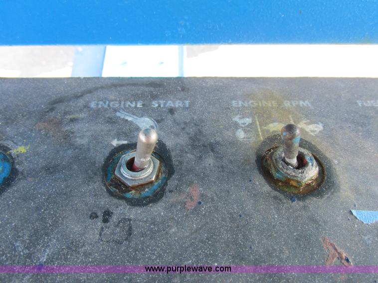 image for item I8818 1995 Genie S-60 boom lift