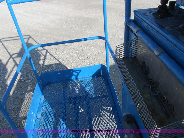 image for item I8818 1995 Genie S-60 boom lift
