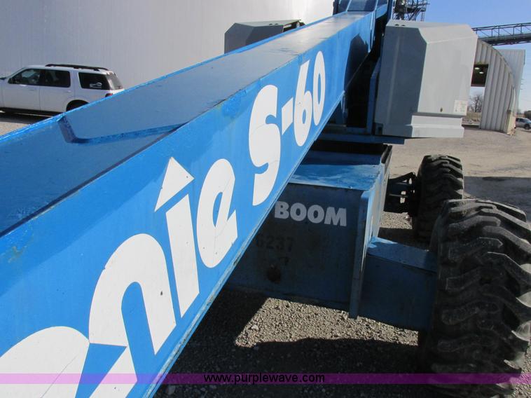 image for item I8818 1995 Genie S-60 boom lift