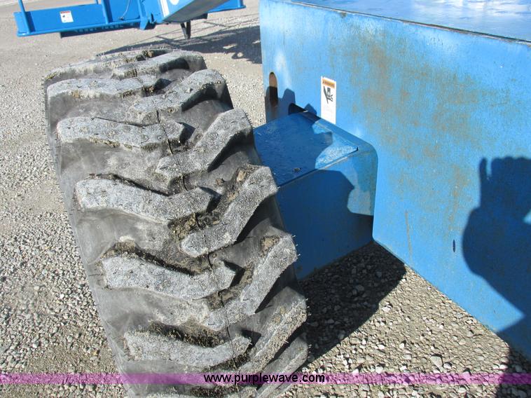 image for item I8818 1995 Genie S-60 boom lift