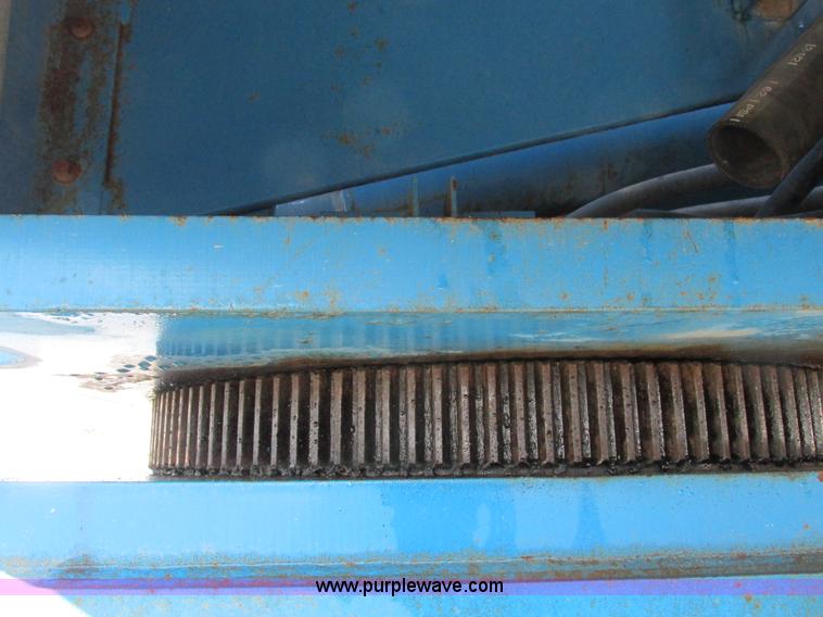 image for item I8818 1995 Genie S-60 boom lift