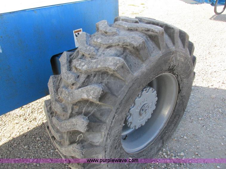 image for item I8818 1995 Genie S-60 boom lift