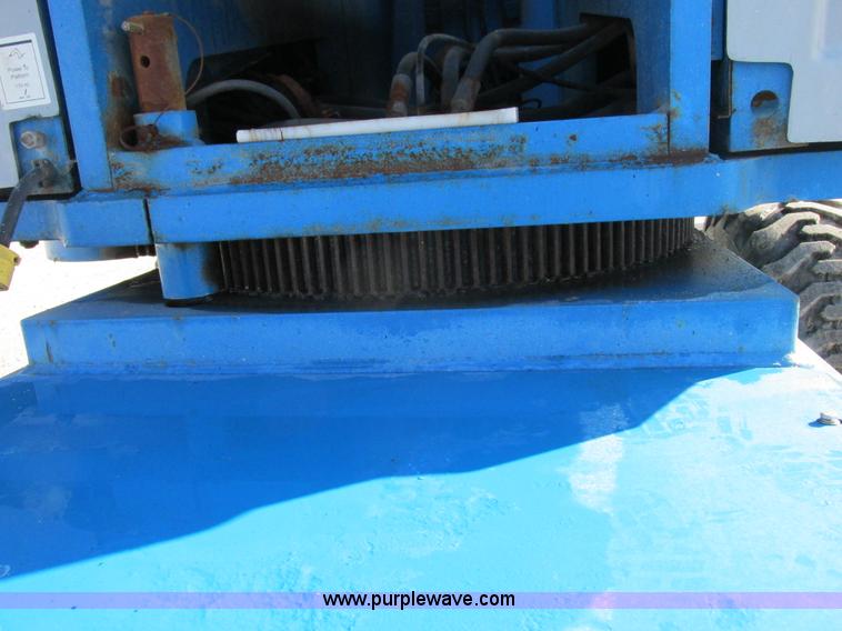 image for item I8818 1995 Genie S-60 boom lift