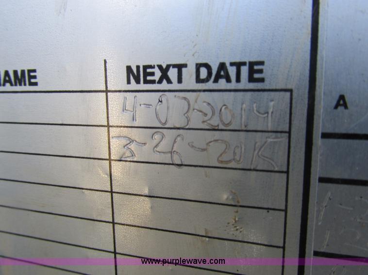 image for item I8818 1995 Genie S-60 boom lift