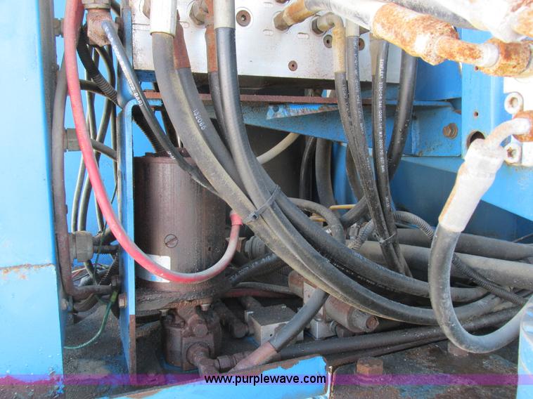 image for item I8818 1995 Genie S-60 boom lift