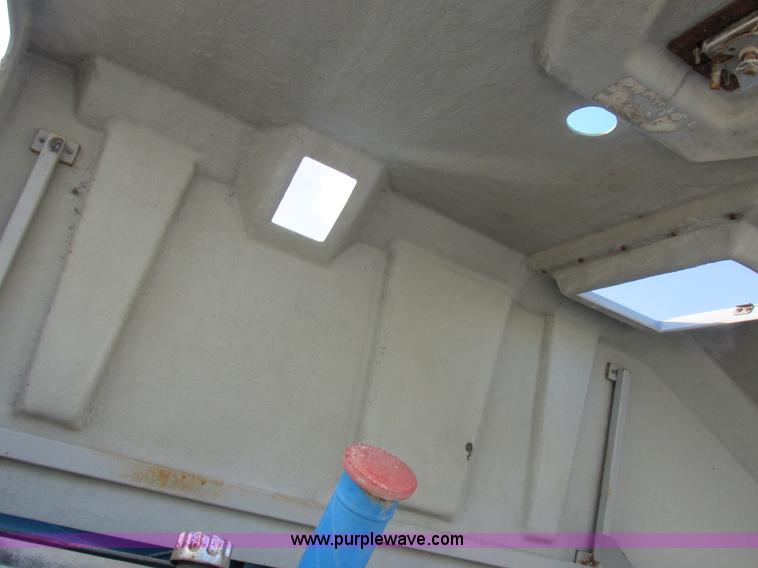 image for item I8818 1995 Genie S-60 boom lift