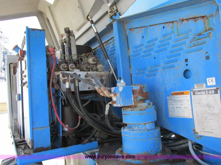 image for item I8818 1995 Genie S-60 boom lift