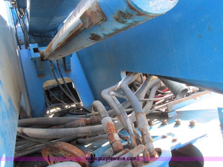 image for item I8818 1995 Genie S-60 boom lift