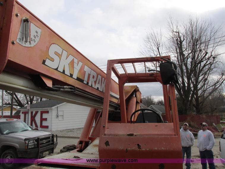 image for item I8819 2000 Sky Trak 6036 telehandler