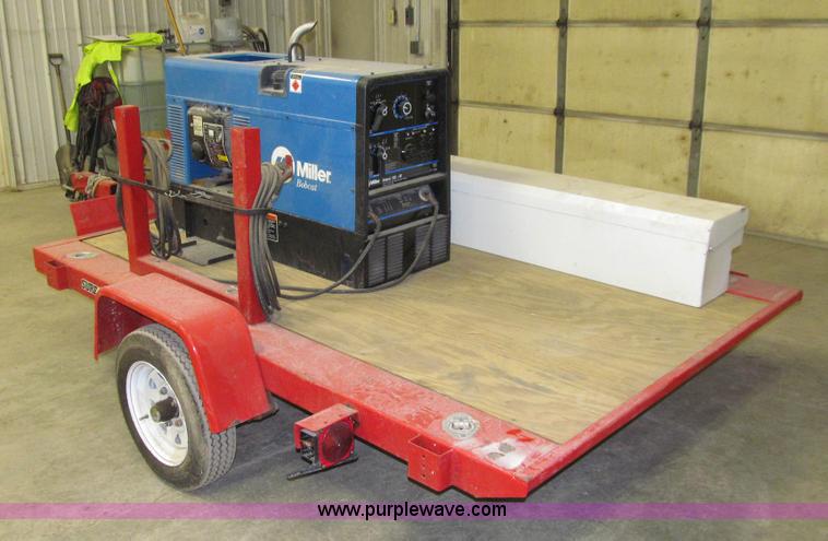 image for item J3338 Miller Bobcat 225 welder/generator