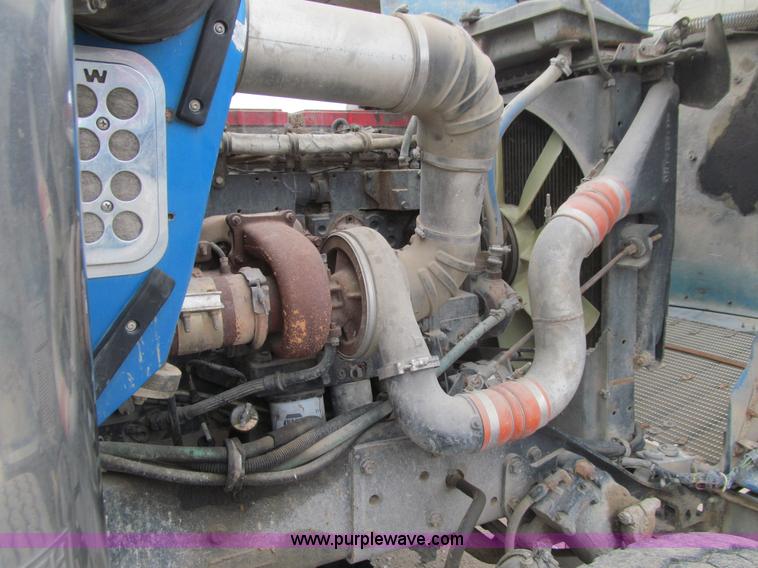 image for item J3339 1995 Kenworth W900 cab and chassis