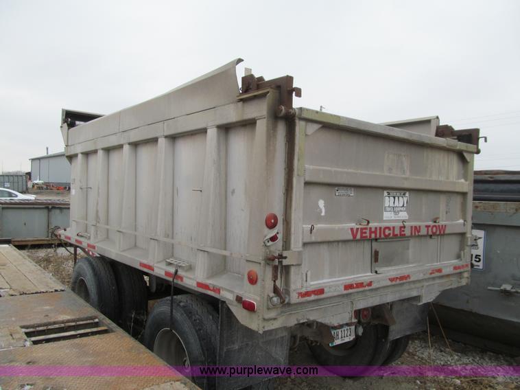image for item J3340 1989 Brady end dump pup trailer