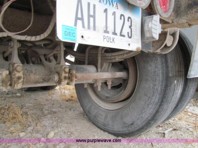 image for item J3340 1989 Brady end dump pup trailer