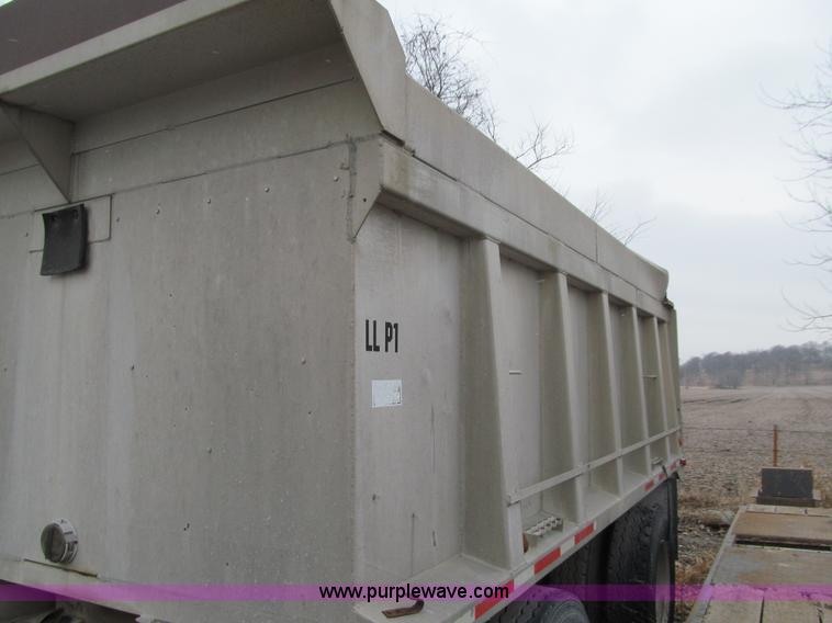 image for item J3340 1989 Brady end dump pup trailer