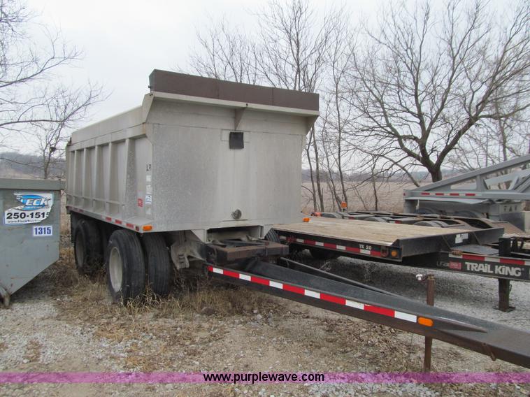 image for item J3340 1989 Brady end dump pup trailer