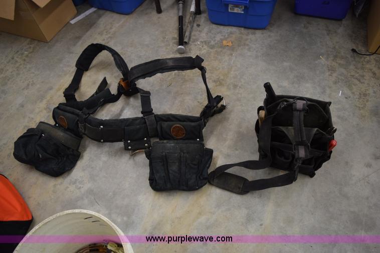 image for item AY9039 Assorted tools