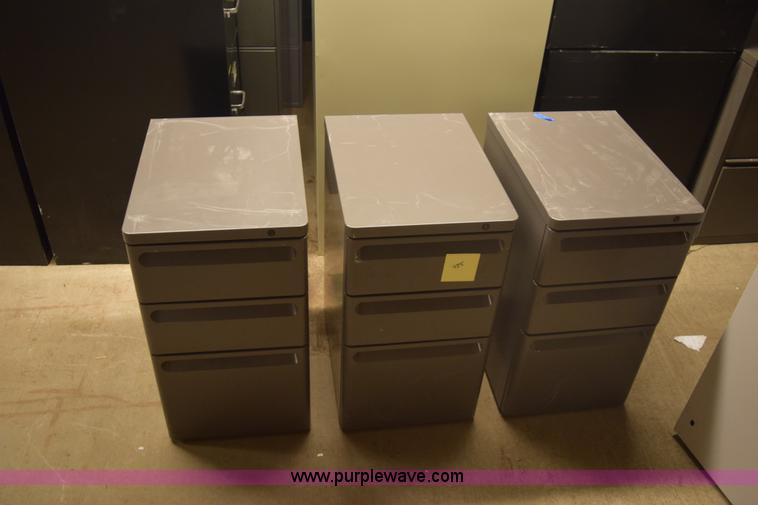 image for item BB9682 (34) assorted filing cabinets