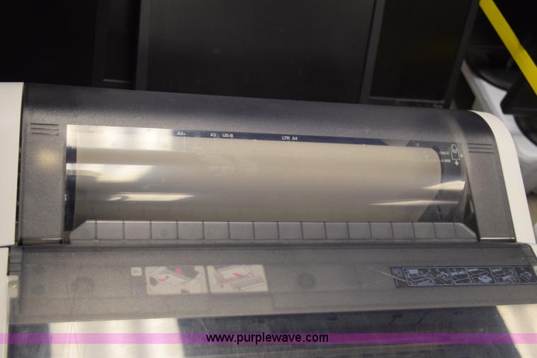 image for item BB9708 Assorted electronics