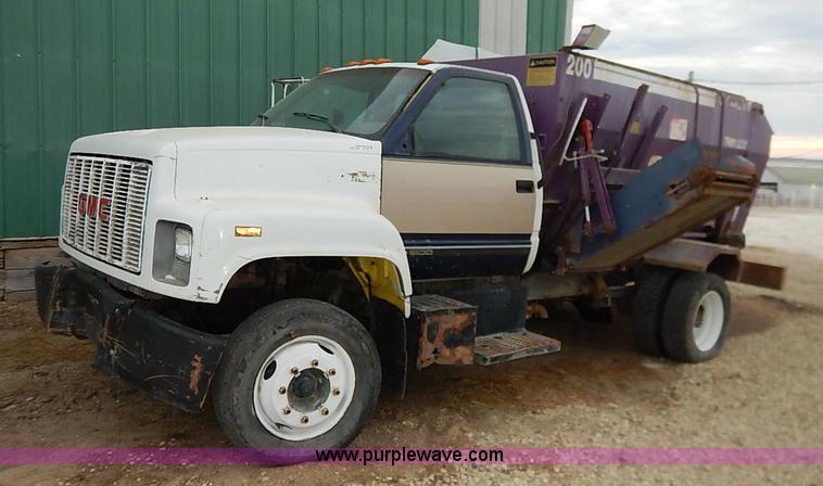 image for item BC9887 1992 GMC TopKick feed truck