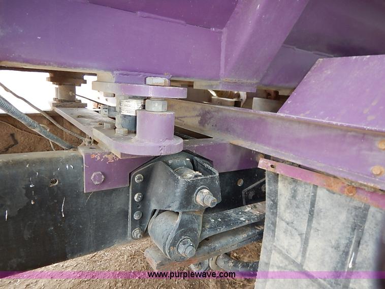 image for item BC9887 1992 GMC TopKick feed truck