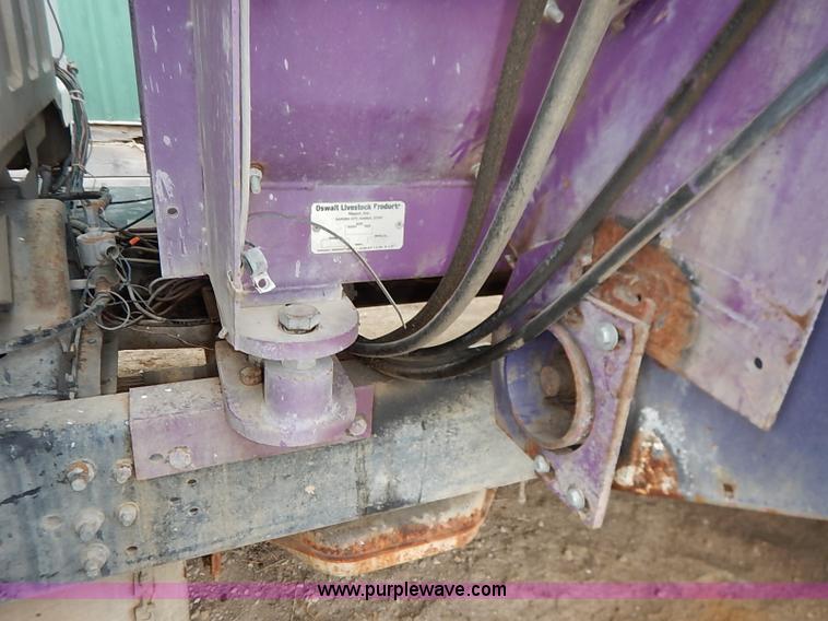 image for item BC9887 1992 GMC TopKick feed truck