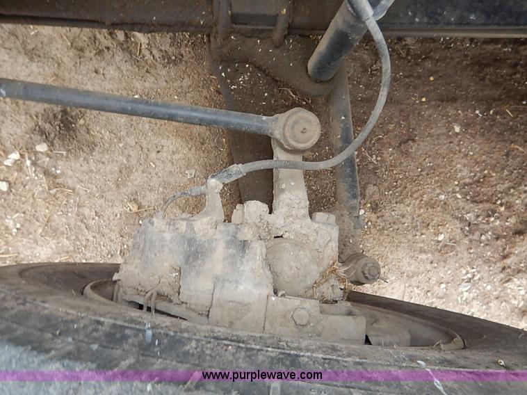 image for item BC9887 1992 GMC TopKick feed truck