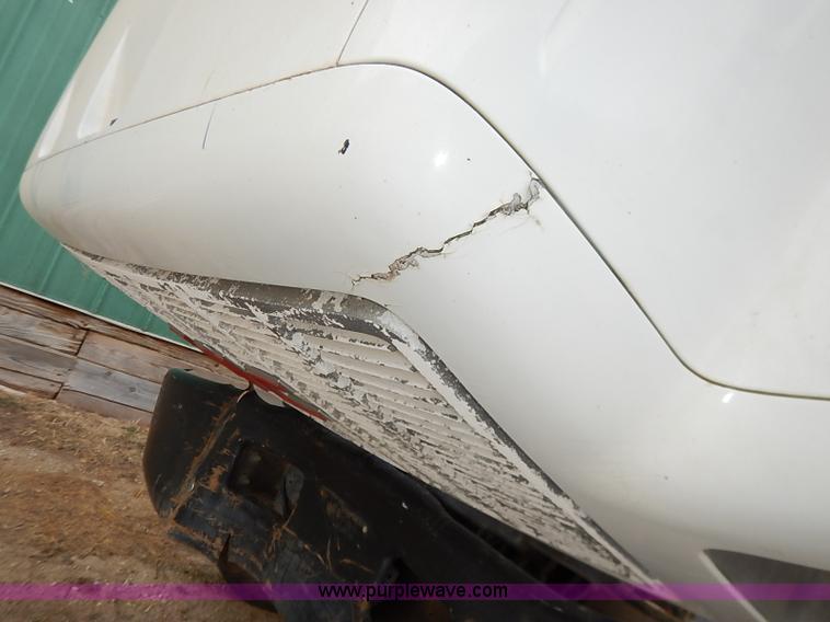 image for item BC9887 1992 GMC TopKick feed truck