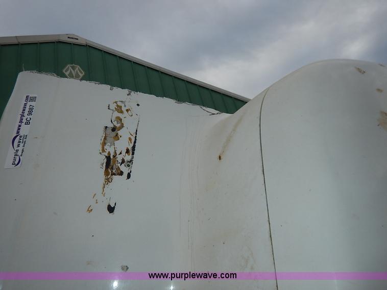 image for item BC9887 1992 GMC TopKick feed truck