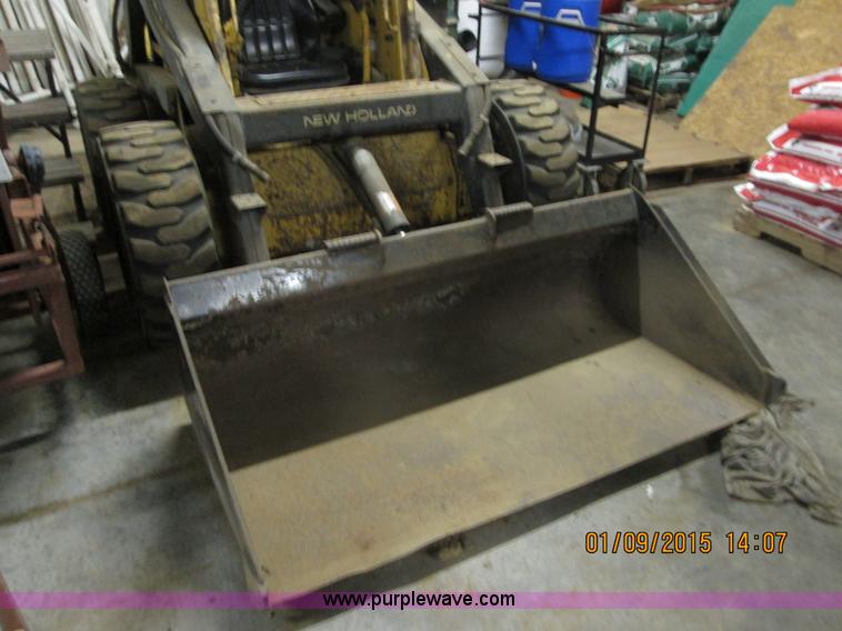 image for item D1368 1991 New Holland L555 Deluxe skid steer