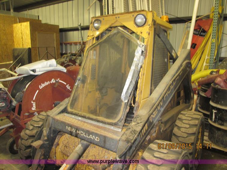 image for item D1368 1991 New Holland L555 Deluxe skid steer