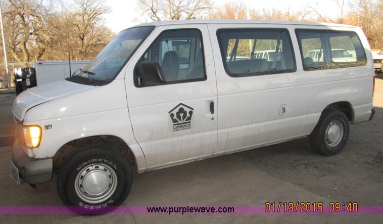 2002 ford econoline e150 passenger van