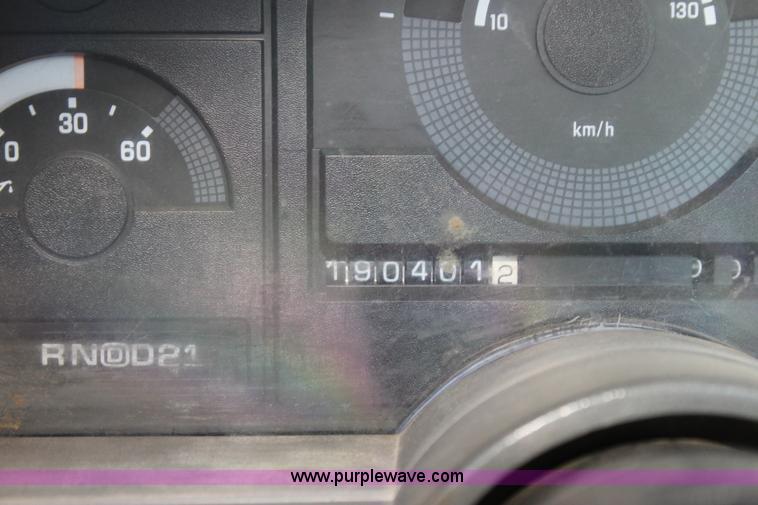 image for item F3424 1991 Chevrolet Cheyenne 1500 pickup truck