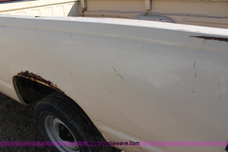 image for item F3424 1991 Chevrolet Cheyenne 1500 pickup truck