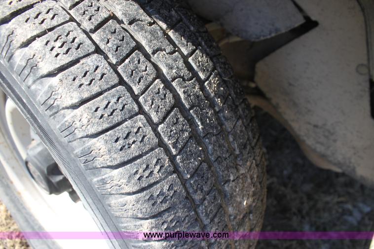 image for item F3424 1991 Chevrolet Cheyenne 1500 pickup truck