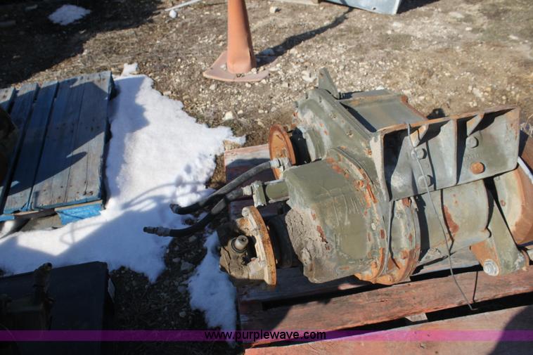 image for item F3427 Assorted five ton six wheel drive parts