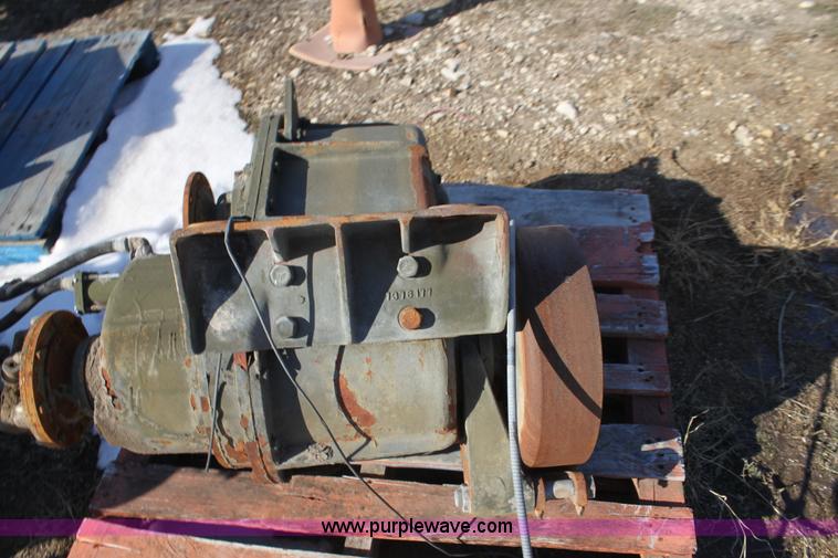 image for item F3427 Assorted five ton six wheel drive parts