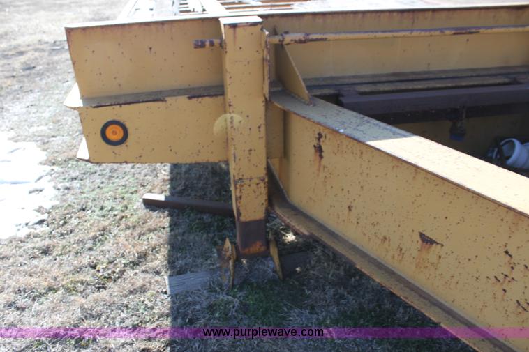 image for item F3429 1990 Hurst equipment trailer