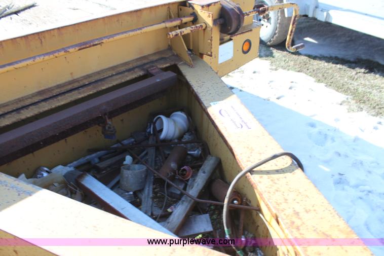 image for item F3429 1990 Hurst equipment trailer