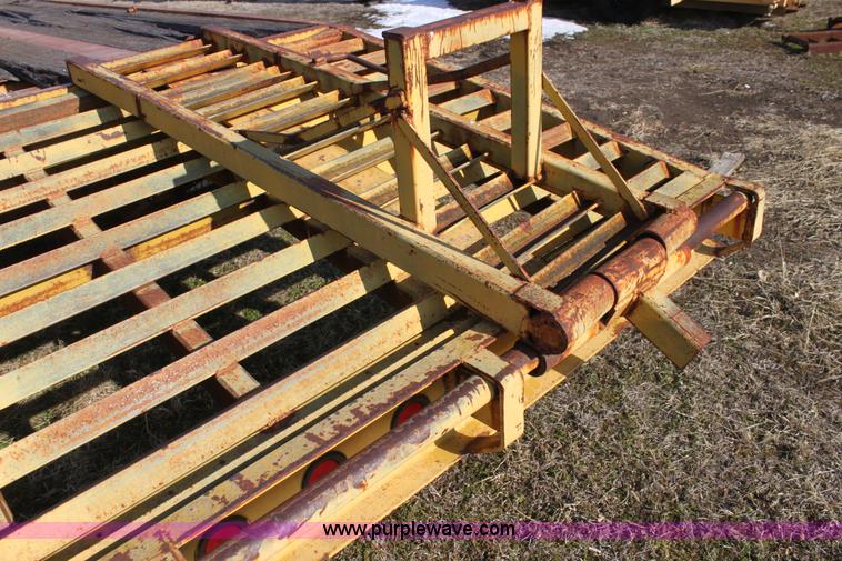 image for item F3429 1990 Hurst equipment trailer