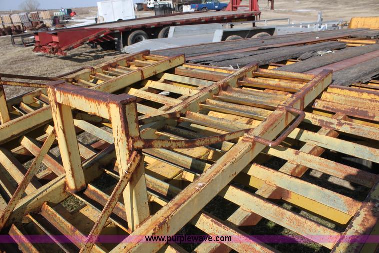 image for item F3429 1990 Hurst equipment trailer