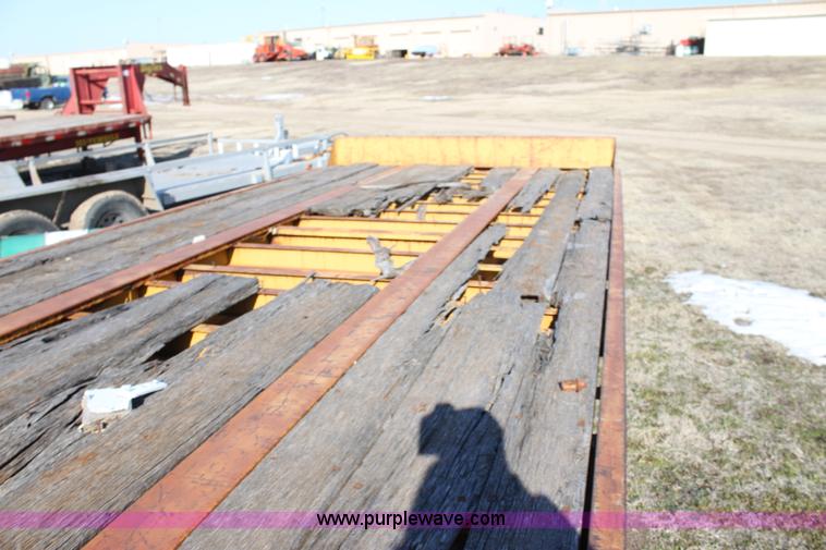 image for item F3429 1990 Hurst equipment trailer