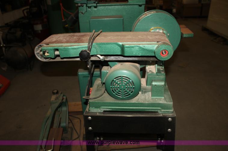 image for item F3430 Assorted woodworking equipment