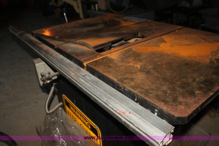 image for item F3432 Assorted shop equipment