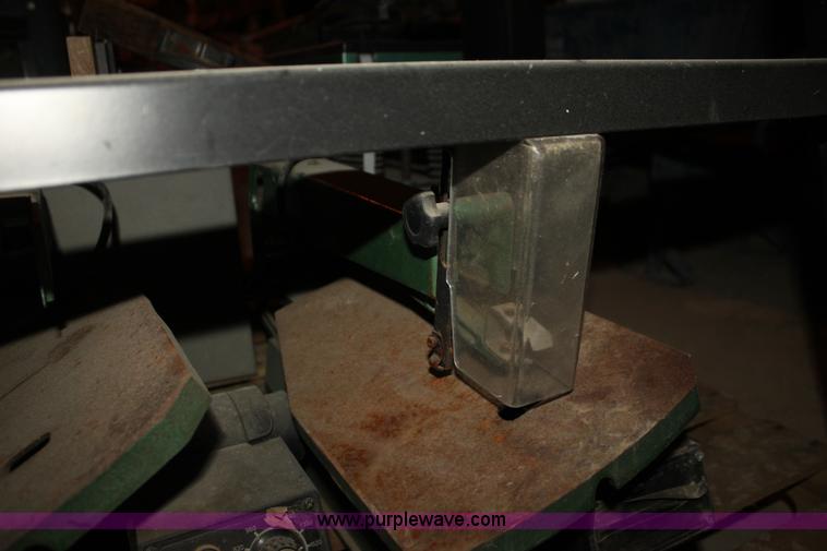 image for item F3432 Assorted shop equipment